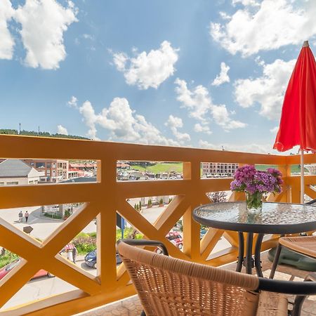 Apartment Maksi-Centar ซลาตีบอร์ ภายนอก รูปภาพ