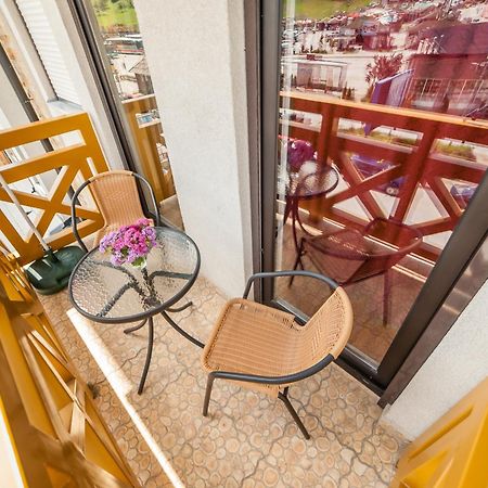 Apartment Maksi-Centar ซลาตีบอร์ ภายนอก รูปภาพ