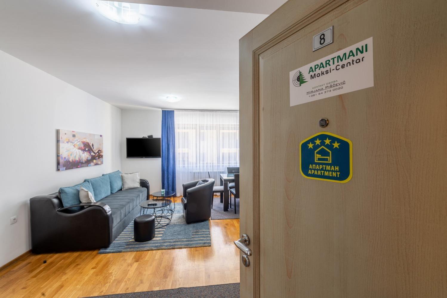Apartment Maksi-Centar ซลาตีบอร์ ภายนอก รูปภาพ