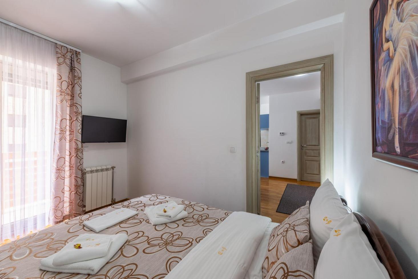 Apartment Maksi-Centar ซลาตีบอร์ ภายนอก รูปภาพ