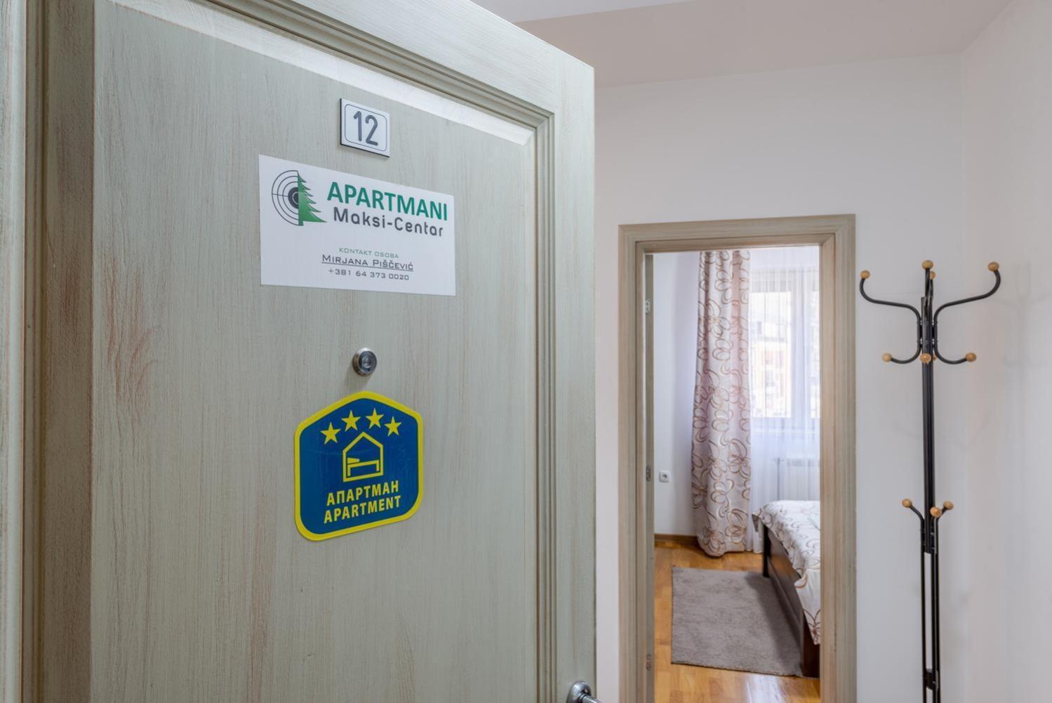 Apartment Maksi-Centar ซลาตีบอร์ ภายนอก รูปภาพ
