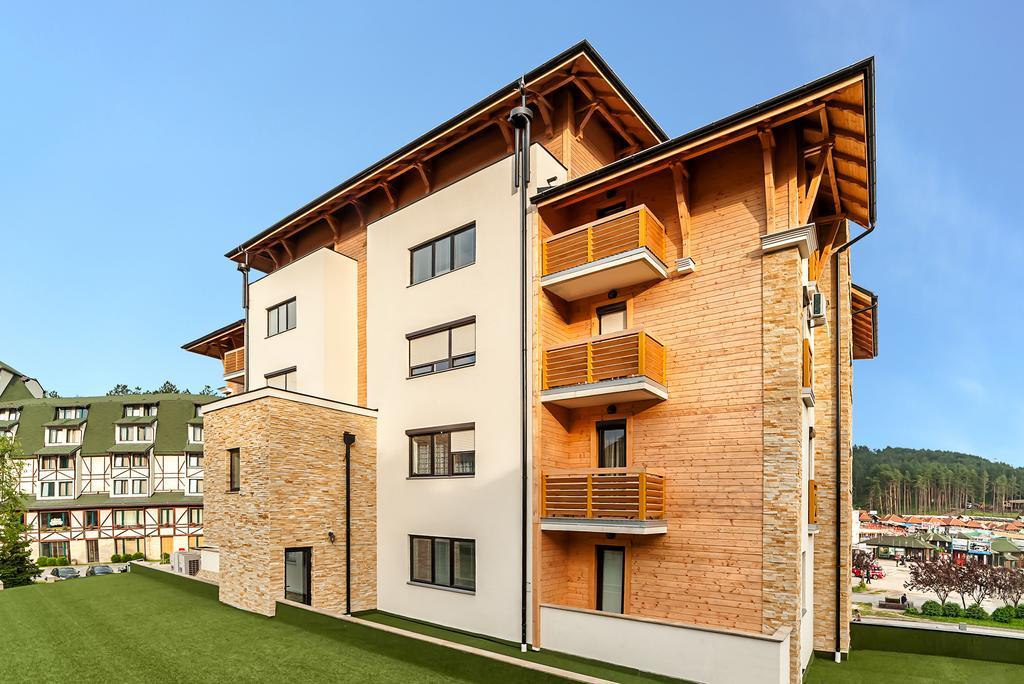 Apartment Maksi-Centar ซลาตีบอร์ ภายนอก รูปภาพ