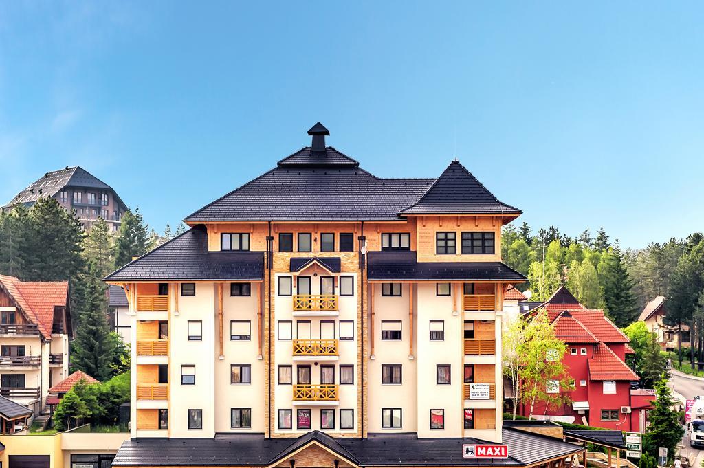 Apartment Maksi-Centar ซลาตีบอร์ ภายนอก รูปภาพ